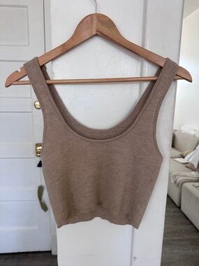 OZMA l Scoop Neck Knit Crop Top -S Maggie Cropped Tank
